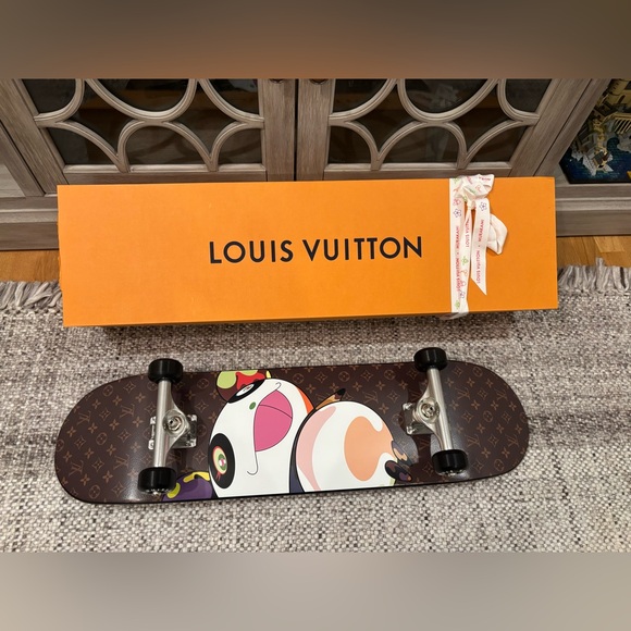 ***SOLD*** Louis Vuitton X Murakami 2025 SuperFlat Skateboard- NIB - Picture 8 of 13